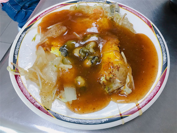 （台南安南）胡金龍大愛！在地人才知道隱藏版５０年老店 料好實在鍋燒意麵 甜甜的肉燥飯讓人一口接一口-好客至