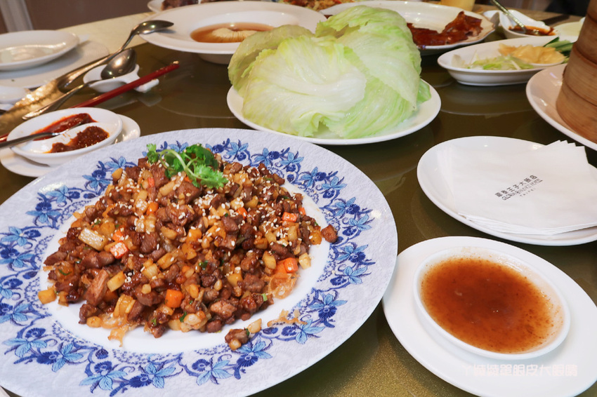 台北中山區美食推薦！華泰王子大飯店九華樓，華泰片皮鴨一鴨三吃