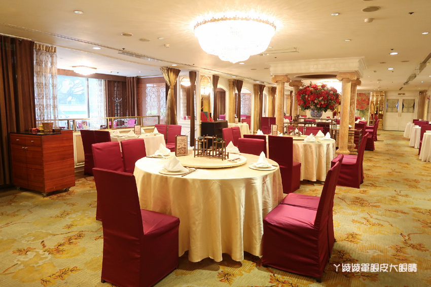 台北中山區美食推薦！華泰王子大飯店九華樓，華泰片皮鴨一鴨三吃