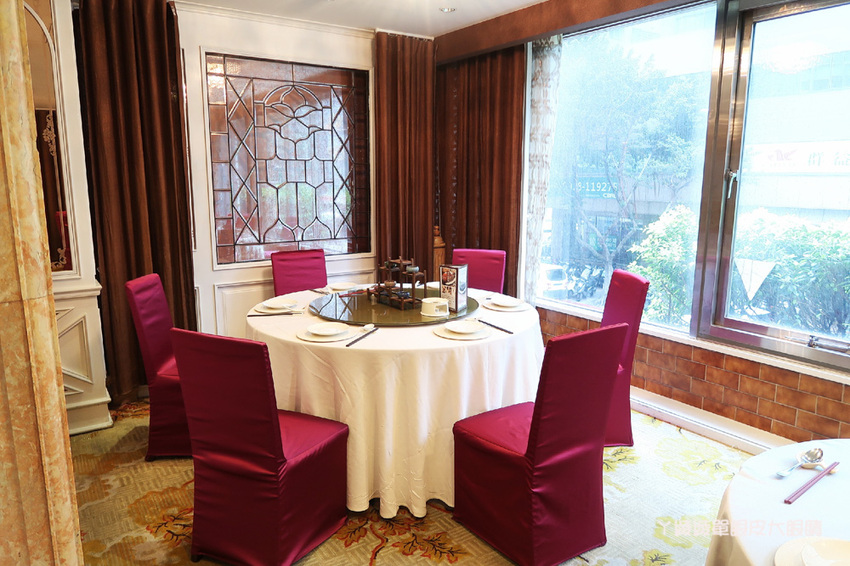 台北中山區美食推薦!華泰王子大飯店九華樓,華泰片皮鴨一鴨三吃