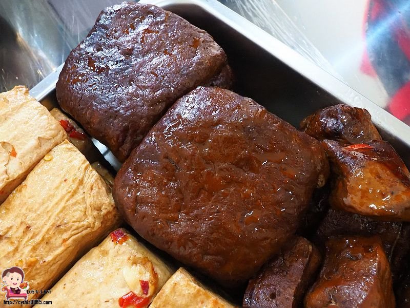 桃園平鎮美食-田媽媽傳統滷味-乾式滷味香滑好吃,屢屢得勝常拿冠軍 (邀約) @民宿女王芽月-美食.旅遊.全台趴趴走