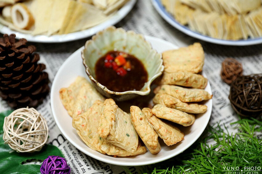 新北市五股區不用飛韓國也能享受100%韓劇美食！韓國水協綜合魚板湯包、魚板串、傳統四角魚板｜韓英國際