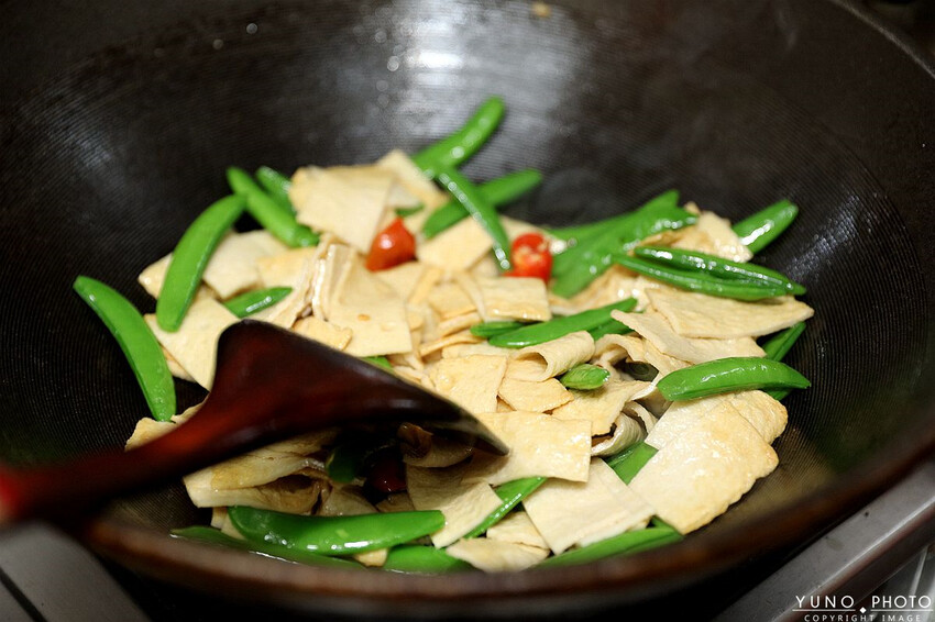 新北市五股區不用飛韓國也能享受100%韓劇美食！韓國水協綜合魚板湯包、魚板串、傳統四角魚板｜韓英國際