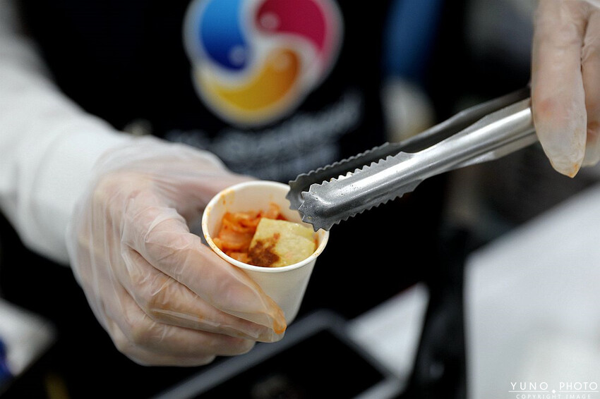 新北市五股區不用飛韓國也能享受100%韓劇美食！韓國水協綜合魚板湯包、魚板串、傳統四角魚板｜韓英國際