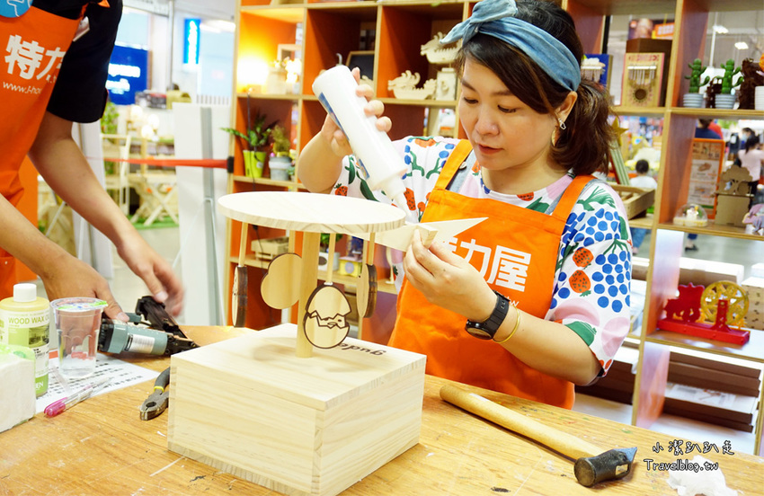 台中室內景點》HELLO KITTY迷快來看！特力屋聯名三麗鷗推出超可愛DIY木作課程,IG拍照熱門打卡景點！準備好記憶體大拍特拍！ - 小潔趴趴走旅遊札記