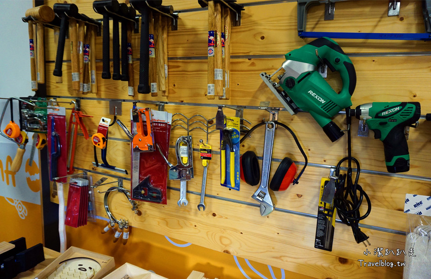 台中室內景點》HELLO KITTY迷快來看！特力屋聯名三麗鷗推出超可愛DIY木作課程,IG拍照熱門打卡景點！準備好記憶體大拍特拍！ - 小潔趴趴走旅遊札記