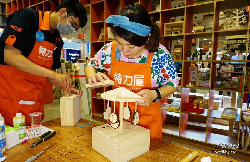 台中室內景點》HELLO KITTY迷快來看！特力屋聯名三麗鷗推出超可愛DIY木作課程,IG拍照熱門打卡景點！準備好記憶體大拍特拍！ - 小潔趴趴走旅遊札記