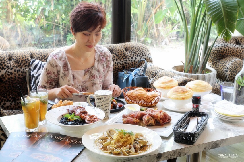 都市叢林浪漫綠意花園!好吃又好拍夢幻景觀餐廳|托斯卡尼尼義大利庭園餐廳(桃園中正藝文特區)