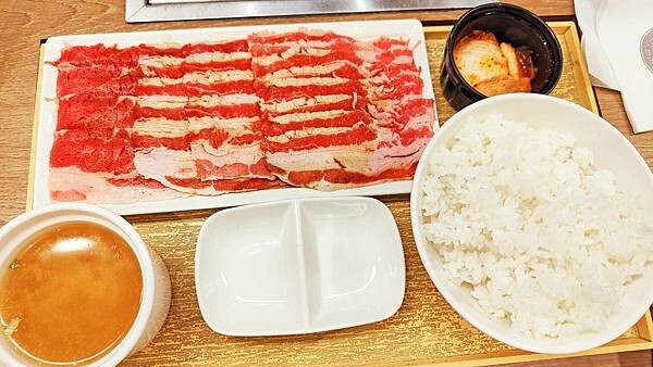 【中和美食】燒肉LIKE|一個人也可以吃燒肉的爆人氣燒肉店