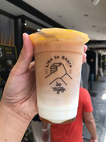 (國父紀念館)超隱藏版優惠~每月17日才有~全系列買一送一!東區超人氣飲料一起喝吧!-Like17