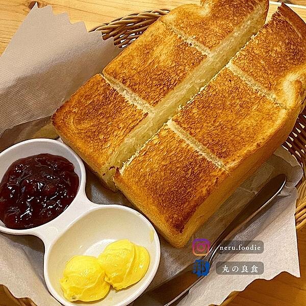 台北市松山區客美多咖啡 Komeda｜連鎖名古屋風情早午餐推薦 @neru.foodie / 丸の良食