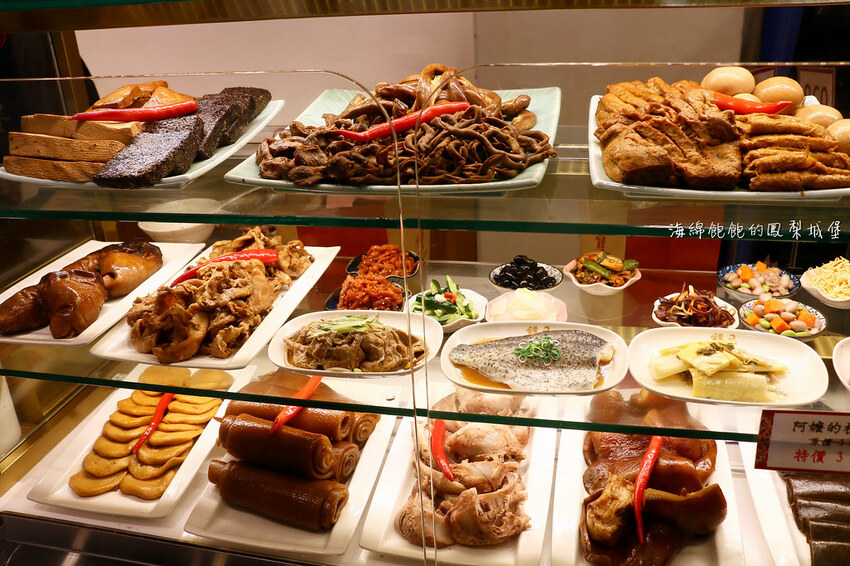 雙月食品社｜蟬聯3年米其林必比登、台北最強雞湯、元氣鱸魚湯、愛恨椒芝麵、菜單價位(捷運善導寺站)