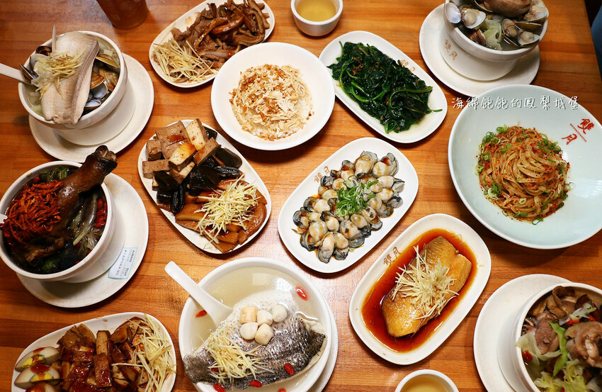 雙月食品社｜蟬聯3年米其林必比登、台北最強雞湯、元氣鱸魚湯、愛恨椒芝麵、菜單價位(捷運善導寺站)