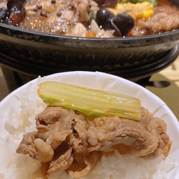 台北 內湖 燒肉火鍋 小石鍋 椒香麻辣鍋 沙茶鍋03.JPG