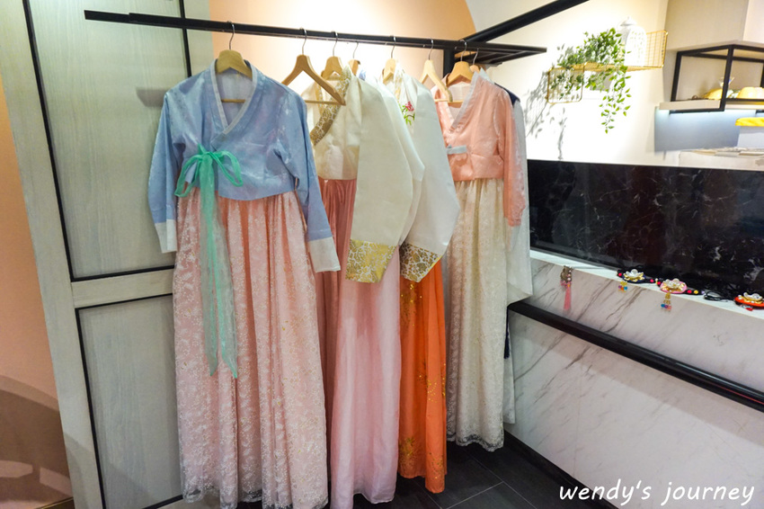 台北大安 | 饗韓食尚韓食,好吃的炸雞料理+免費韓服拍照,哈韓族必備名單