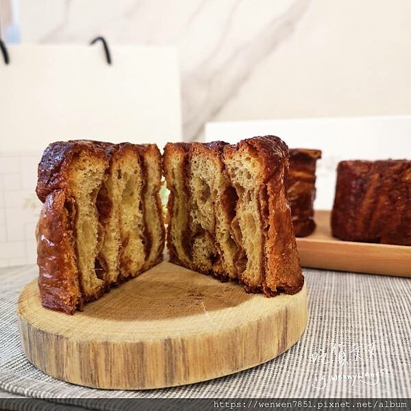 22-06-21-11-49-24-089_deco.jpg 22-06-21-11-49-24-089_deco.jpg