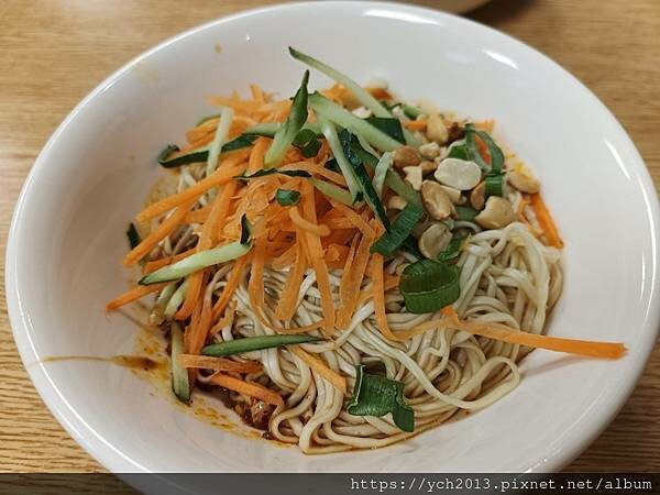 宜蘭礁溪美食/玉仁八寶冬粉與舊路第一家蚵仔煎 宜蘭礁溪美食/玉仁八寶冬粉與舊路第一家蚵仔煎