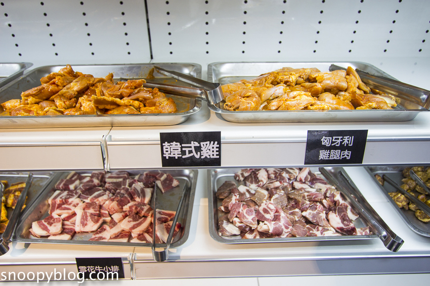 【板橋美食】板橋燒烤吃到飽|燒肉殿板橋旗艦店~燒烤吃到飽499元起,日本A5黑毛和牛、各式海鮮無限量供應、嘉士伯啤酒無限暢飲