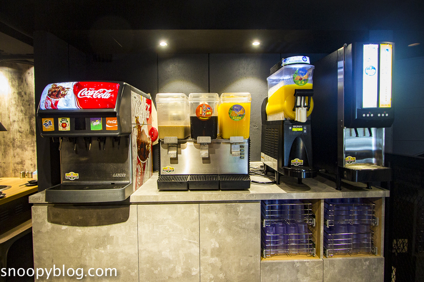 【板橋美食】板橋燒烤吃到飽|燒肉殿板橋旗艦店~燒烤吃到飽499元起,日本A5黑毛和牛、各式海鮮無限量供應、嘉士伯啤酒無限暢飲