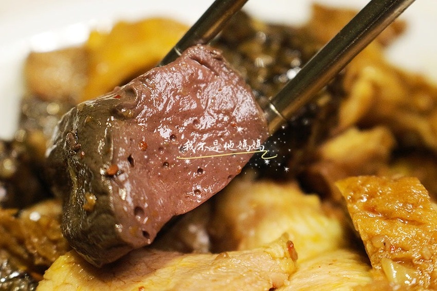 樂華夜市,樂華夜市美食,樂華美食,頂溪美食,頂溪平價美食,頂溪滷味,頂溪宵夜,樂華夜市宵夜,中永和宵夜,中永和滷味,秘醬滷味永和樂華,冷滷味