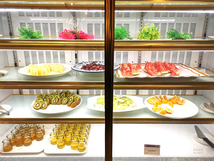 台中日光溫泉會館》房內美人湯池,湯湯屋大眾泡湯池、兒童遊戲室、陽光花園夜晚變星空夜吧