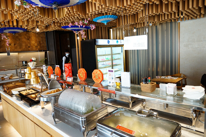 台中日光溫泉會館》房內美人湯池,湯湯屋大眾泡湯池、兒童遊戲室、陽光花園夜晚變星空夜吧