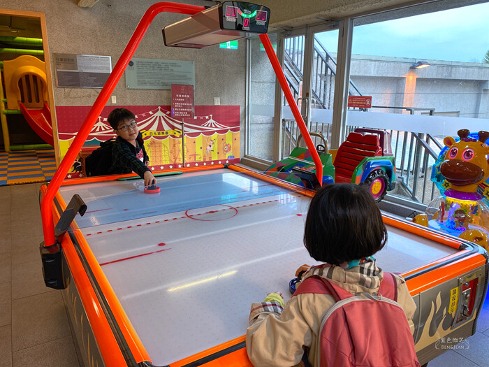 台中日光溫泉會館》房內美人湯池,湯湯屋大眾泡湯池、兒童遊戲室、陽光花園夜晚變星空夜吧