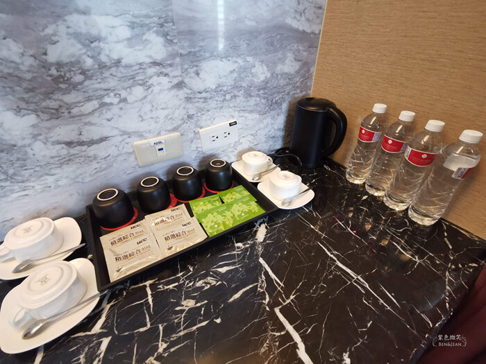 台中日光溫泉會館》房內美人湯池,湯湯屋大眾泡湯池、兒童遊戲室、陽光花園夜晚變星空夜吧