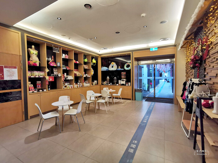 台中日光溫泉會館》房內美人湯池,湯湯屋大眾泡湯池、兒童遊戲室、陽光花園夜晚變星空夜吧