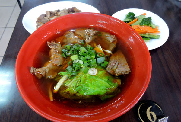 香聚川味精緻飯麵館 (9).JPG