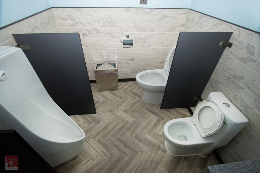 【臺南住宿】台南親子飯店｜卡通頻道主題房型｜主題房房內周邊商品通通帶回家｜四樓五樓戶外室內遊樂空間｜電動汽車.小火車任你玩~~HOTEL COZZI和逸飯店•台南西門館 - 南人幫