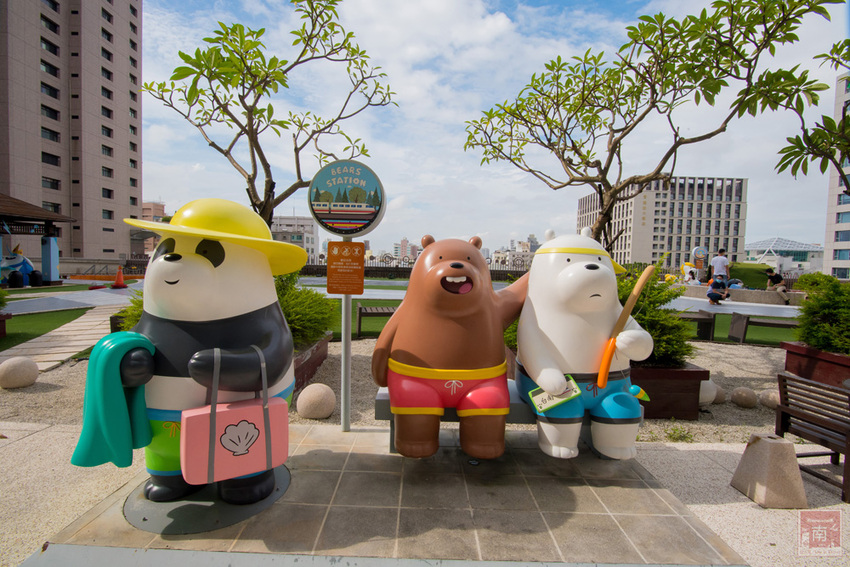 【臺南住宿】台南親子飯店｜卡通頻道主題房型｜主題房房內周邊商品通通帶回家｜四樓五樓戶外室內遊樂空間｜電動汽車.小火車任你玩~~HOTEL COZZI和逸飯店•台南西門館 - 南人幫