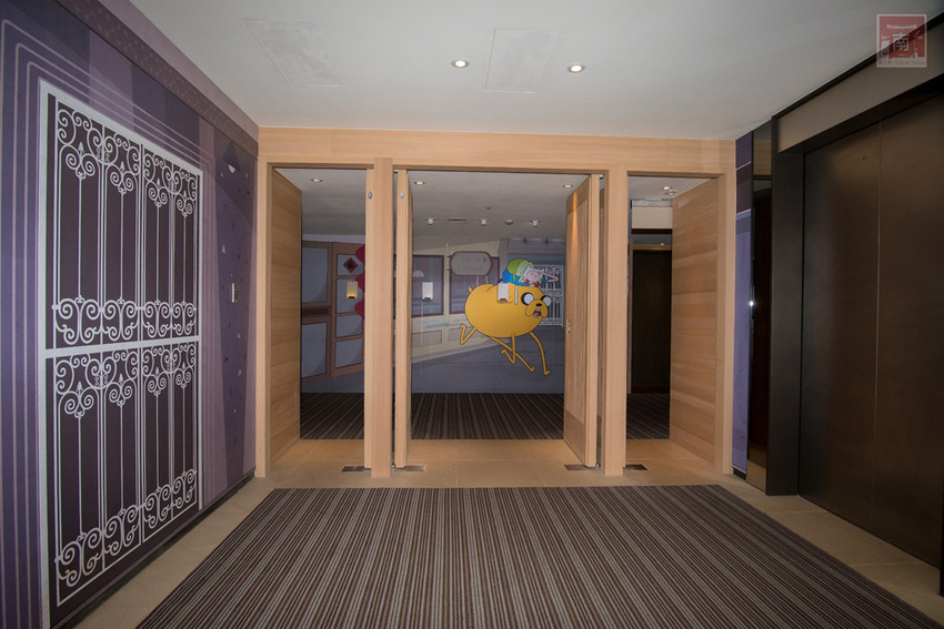 【臺南住宿】台南親子飯店｜卡通頻道主題房型｜主題房房內周邊商品通通帶回家｜四樓五樓戶外室內遊樂空間｜電動汽車.小火車任你玩~~HOTEL COZZI和逸飯店•台南西門館 - 南人幫