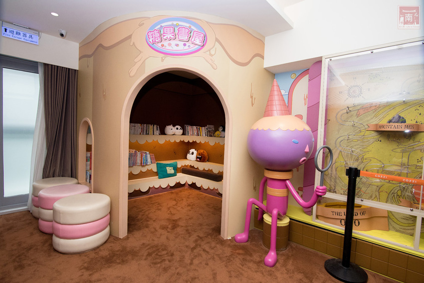 【臺南住宿】台南親子飯店｜卡通頻道主題房型｜主題房房內周邊商品通通帶回家｜四樓五樓戶外室內遊樂空間｜電動汽車.小火車任你玩~~HOTEL COZZI和逸飯店•台南西門館 - 南人幫