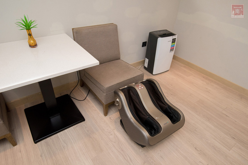 【臺南住宿】台南親子飯店｜卡通頻道主題房型｜主題房房內周邊商品通通帶回家｜四樓五樓戶外室內遊樂空間｜電動汽車.小火車任你玩~~HOTEL COZZI和逸飯店•台南西門館 - 南人幫