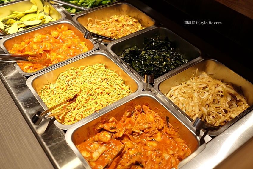 豬對有燒肉吃到飽。新開幕韓式燒肉吃到飽，一人只要299元，近80種食材讓你無限呷免驚！ @蹦啾♥謝蘿莉 La vie heureuse