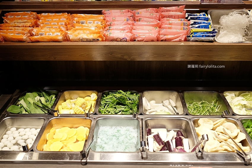 豬對有燒肉吃到飽。新開幕韓式燒肉吃到飽，一人只要299元，近80種食材讓你無限呷免驚！ @蹦啾♥謝蘿莉 La vie heureuse