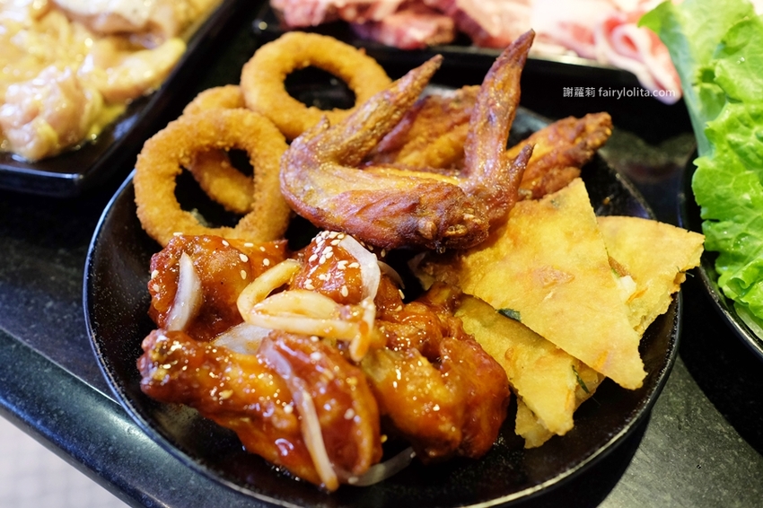 豬對有燒肉吃到飽。新開幕韓式燒肉吃到飽，一人只要299元，近80種食材讓你無限呷免驚！ @蹦啾♥謝蘿莉 La vie heureuse