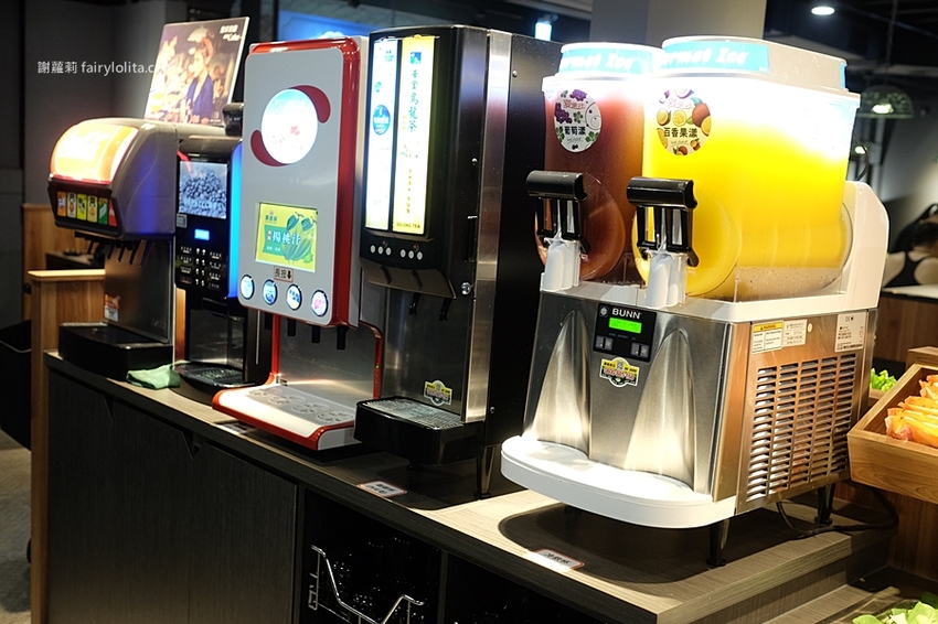 豬對有燒肉吃到飽。新開幕韓式燒肉吃到飽，一人只要299元，近80種食材讓你無限呷免驚！ @蹦啾♥謝蘿莉 La vie heureuse