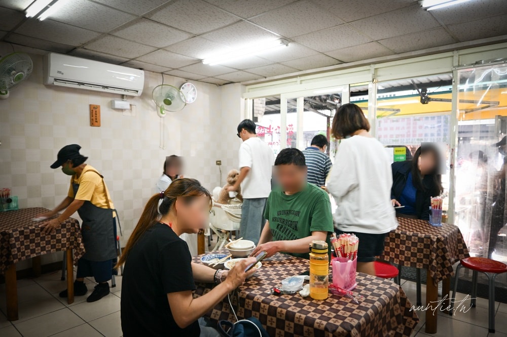 宜蘭超強麵店天天爆滿!農權路炸醬麵胡椒香麻醬麵,在地人從小吃到大。