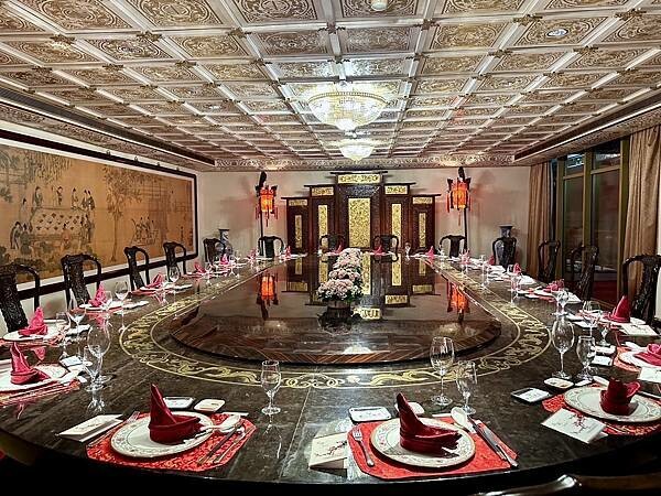 [台北美食] 圓山大飯店-金龍餐廳「國宴廳」氣派裝潢 30人大包廂 #中山區圓山站/劍潭站美食 @蛋寶趴趴go