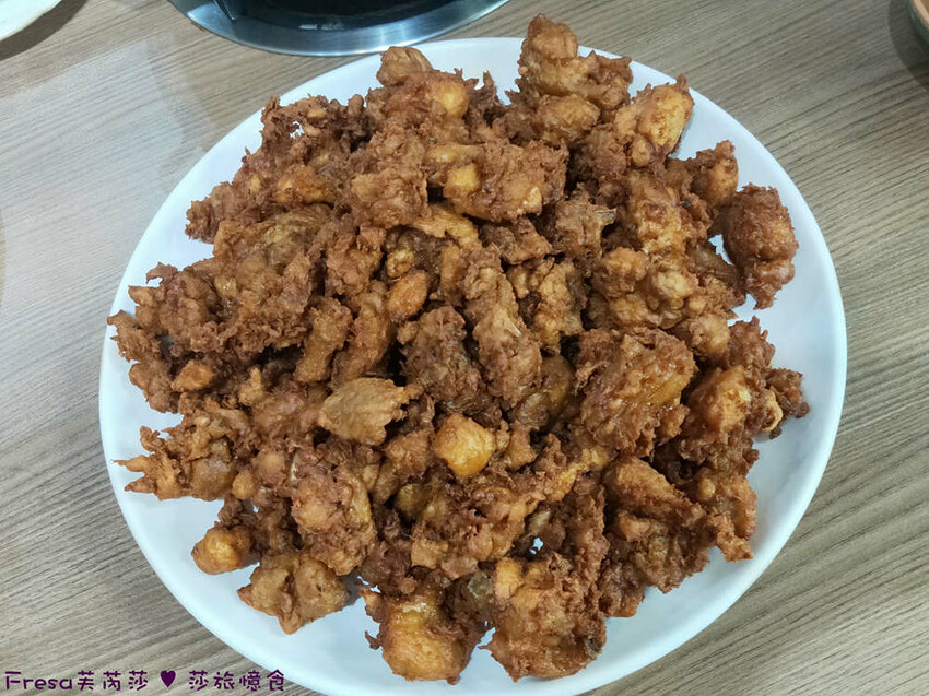 高雄聚餐【大群土雞料理】月世界美食團體聚餐.鳳梨苦瓜雞、香脆鮮嫩的豆乳雞超推薦│附設停車場│田寮美食 - Fresa芙芮莎♥莎旅憶食