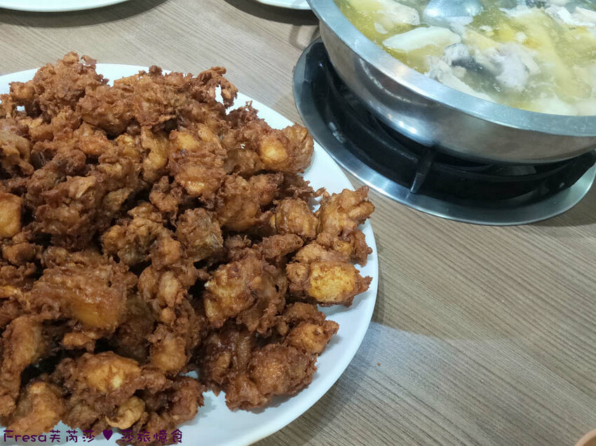 高雄市田寮區高雄聚餐【大群土雞料理】月世界美食團體聚餐.鳳梨苦瓜雞、香脆鮮嫩的豆乳雞超推薦│附設停車場│田寮美食