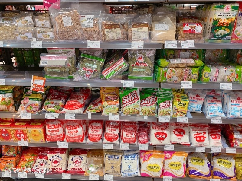 CLC Mart 台中東南亞超市 東協廣場 東南亞零食泡麵調味料 CLC Mart 東南亞聯合超市旗艦店 || 台中火車站附近東協廣場,免出國一次逛遍東南亞!