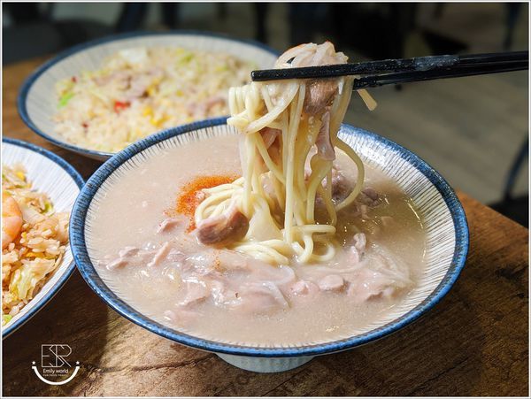 桃園龍巢炒飯館 (21).jpg