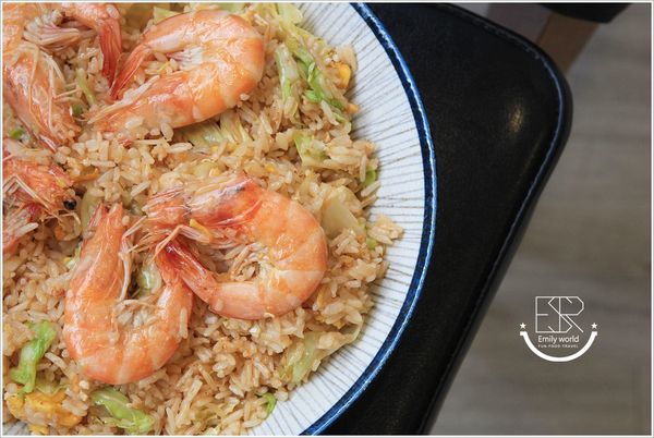 桃園龍巢炒飯館 (10).JPG