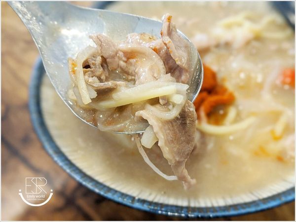 桃園龍巢炒飯館 (16).jpg