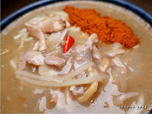 鴨肉羹麵加辣-2021龍巢飯麵館  (3).jpg