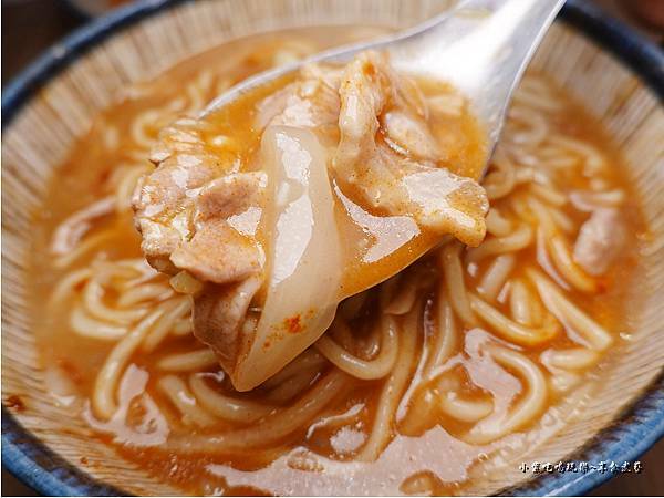 鴨肉羹麵加辣-2021龍巢飯麵館  (2).jpg