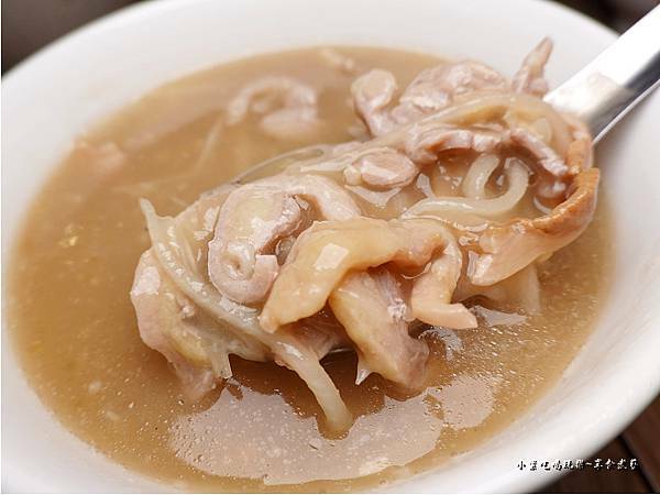鴨肉羹湯-2021龍巢飯麵館 (1).jpg